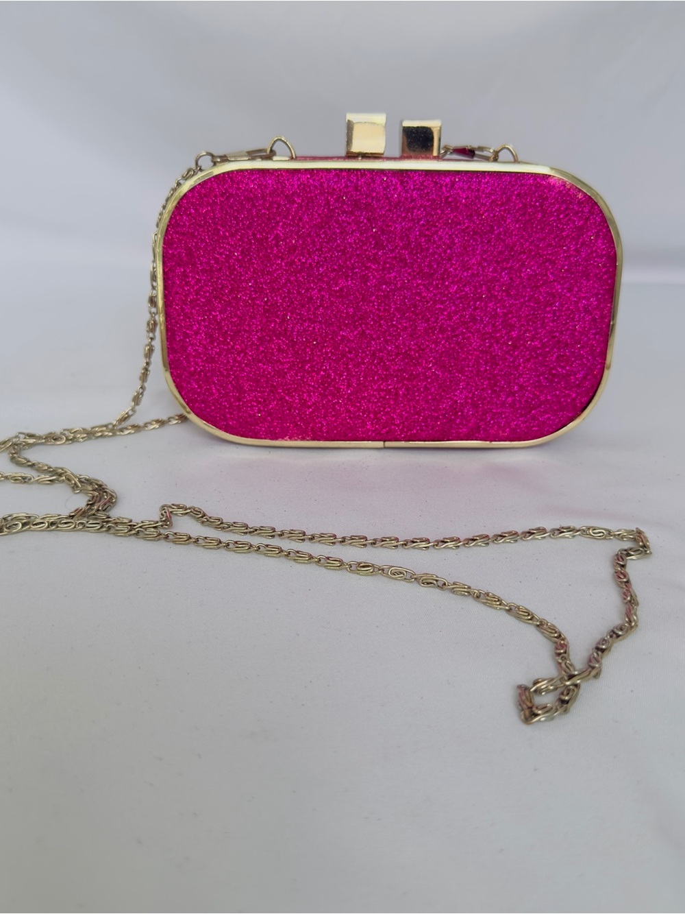 Mini Shoulder Clutch Oval Box Bag in Metallic Pink Glitter and Gold Kiss-Lock